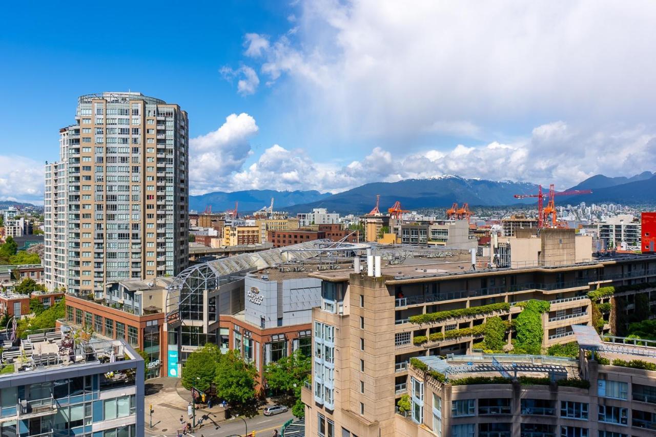Stunning 2 Bedroom Condo With Downtown Views!!! Vancouver Eksteriør billede