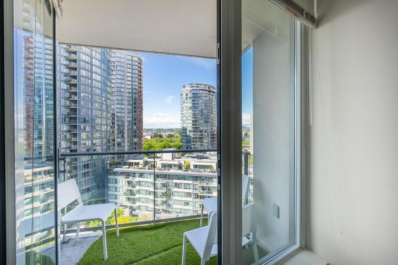 Stunning 2 Bedroom Condo With Downtown Views!!! Vancouver Eksteriør billede